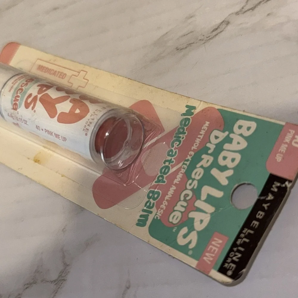 Maybelline Baby Lips Dr. Rescue‎ Medicated Balm pink me up 40